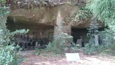 天麟院の末社・摂社