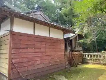 飛鳥神社の{uncategorized: "未分類", other: "その他", undefined: "問題あり", building: "その他建物", grave: "お墓", sacred_gate: "鳥居", guardian: "狛犬", statue: "像", buddha: "仏像", history: "歴史", nature: "自然", garden: "庭園", animal: "動物", pagoda: "塔", temizu: "手水舎", mountain_gate: "山門・神門", sanctuary: "本殿・本堂", subordinate: "末社・摂社", art: "芸術", scenery: "景色", jizo: "地蔵", ema: "絵馬", goshuin: "御朱印", omikuji: "おみくじ", items: "授与品その他", amulet: "お守り", goshuincho: "御朱印帳", eats: "食事", festival: "お祭り", votive_dance: "神楽", shichigosan: "七五三参", wedding: "結婚式", experience: "体験その他", initially: "初詣", around: "周辺", anti_infection: "感染症対策"}