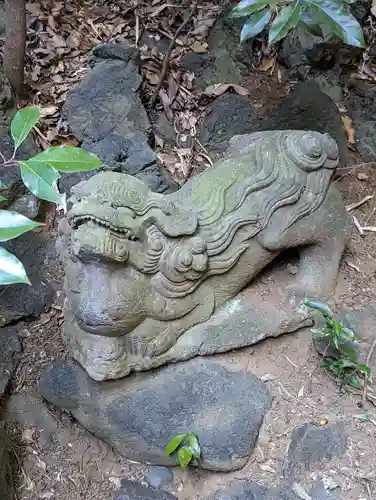 七百餘所神社 の狛犬