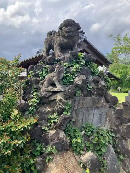 境香取神社の{uncategorized: "未分類", other: "その他", undefined: "問題あり", building: "その他建物", grave: "お墓", sacred_gate: "鳥居", guardian: "狛犬", statue: "像", buddha: "仏像", history: "歴史", nature: "自然", garden: "庭園", animal: "動物", pagoda: "塔", temizu: "手水舎", mountain_gate: "山門・神門", sanctuary: "本殿・本堂", subordinate: "末社・摂社", art: "芸術", scenery: "景色", jizo: "地蔵", ema: "絵馬", goshuin: "御朱印", omikuji: "おみくじ", items: "授与品その他", amulet: "お守り", goshuincho: "御朱印帳", eats: "食事", festival: "お祭り", votive_dance: "神楽", shichigosan: "七五三参", wedding: "結婚式", experience: "体験その他", initially: "初詣", around: "周辺", anti_infection: "感染症対策"}