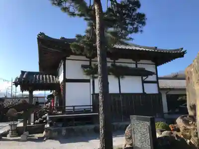 観音寺の本殿・本堂