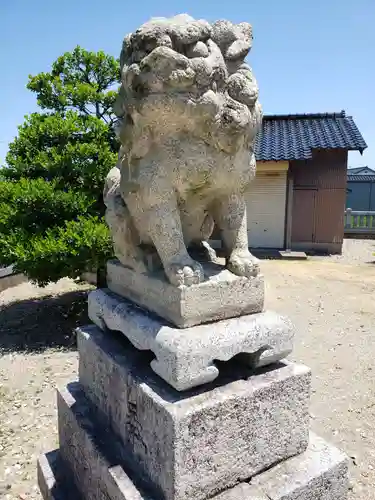 三乃神社の狛犬