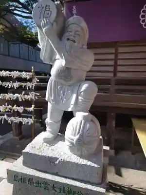 高﨑神社の像