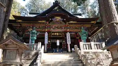 三峯神社の本殿・本堂
