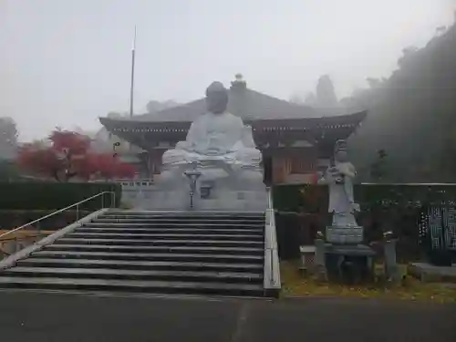 御誕生寺（猫寺）の仏像