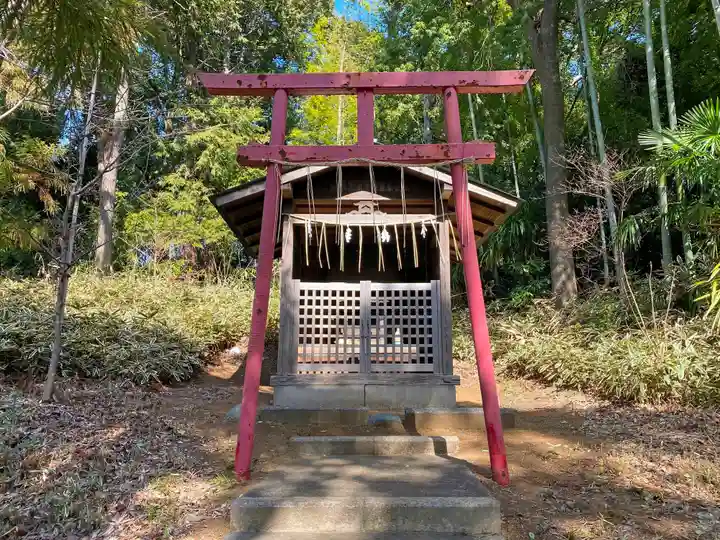 西八朔杉山神社の末社・摂社