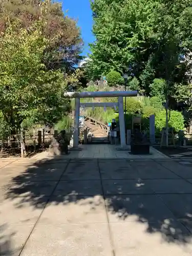 鳩森八幡神社の鳥居