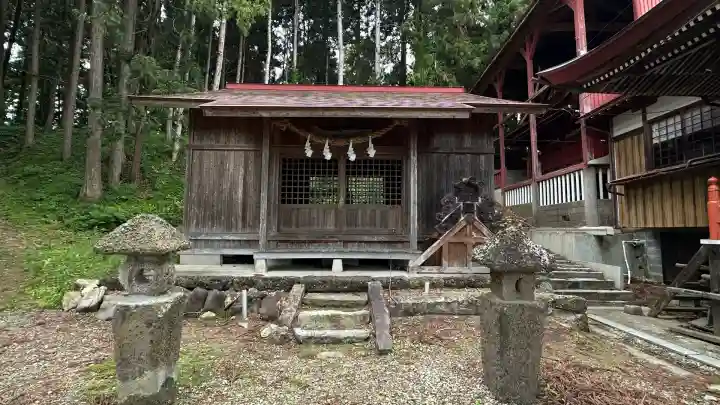 鼬幣稲荷神社(岩手県)