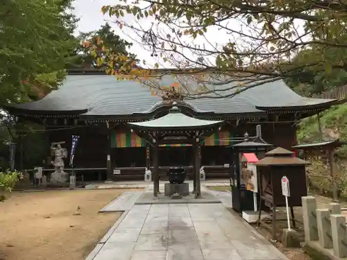 白峯寺の本殿・本堂