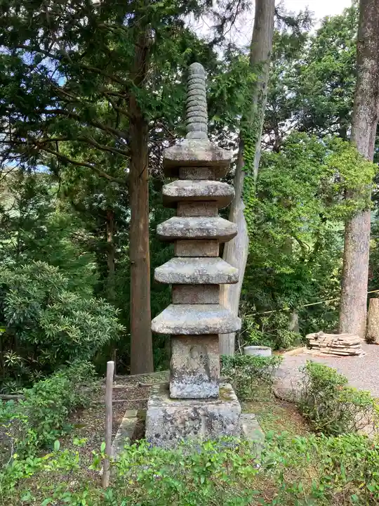 金輪寺の塔