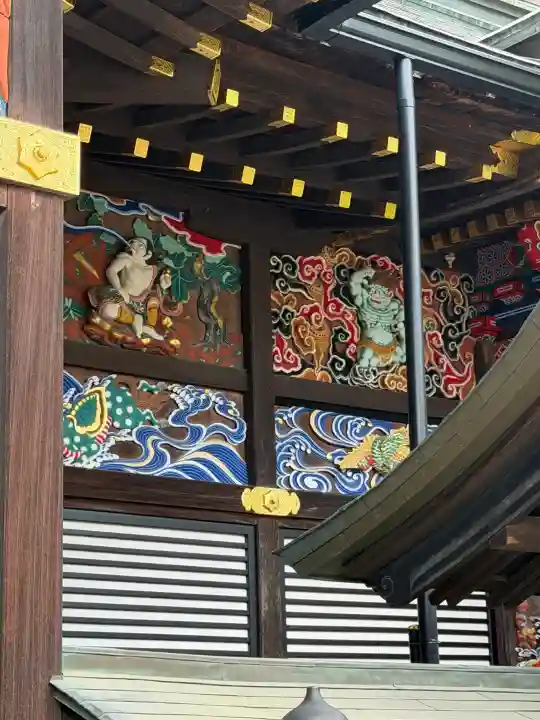 秩父神社の{uncategorized: "未分類", other: "その他", undefined: "問題あり", building: "その他建物", grave: "お墓", sacred_gate: "鳥居", guardian: "狛犬", statue: "像", buddha: "仏像", history: "歴史", nature: "自然", garden: "庭園", animal: "動物", pagoda: "塔", temizu: "手水舎", mountain_gate: "山門・神門", sanctuary: "本殿・本堂", subordinate: "末社・摂社", art: "芸術", scenery: "景色", jizo: "地蔵", ema: "絵馬", goshuin: "御朱印", omikuji: "おみくじ", items: "授与品その他", amulet: "お守り", goshuincho: "御朱印帳", eats: "食事", festival: "お祭り", votive_dance: "神楽", shichigosan: "七五三参", wedding: "結婚式", experience: "体験その他", initially: "初詣", around: "周辺", anti_infection: "感染症対策"}