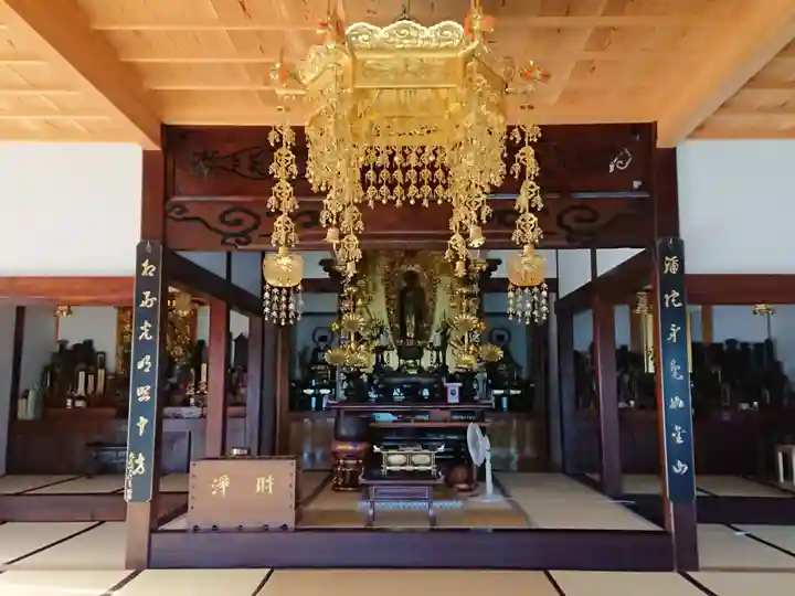 祐蔵寺の本殿・本堂