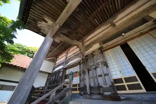 龍雲寺の本殿