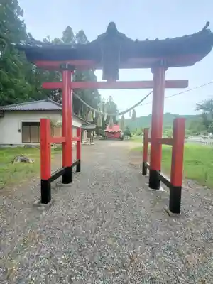 示現神社の鳥居