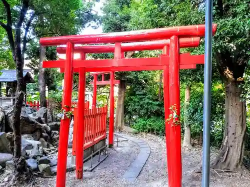 鹿島稲荷社の鳥居