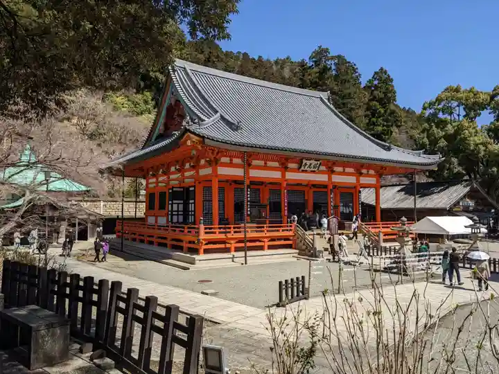 勝尾寺の本殿・本堂