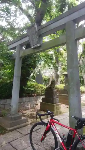 前原御嶽神社の鳥居