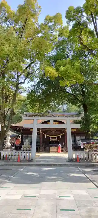 武田神社の本殿・本堂