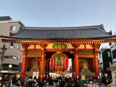 浅草寺の山門