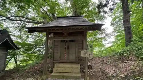 鳥越八幡神社(山形県)