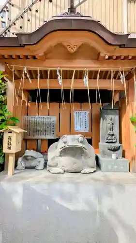 十番稲荷神社の像