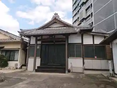 真柳寺の本殿・本堂