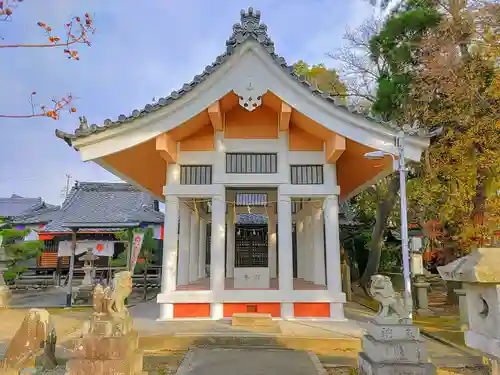 憶感神社（神守町）の本殿・本堂