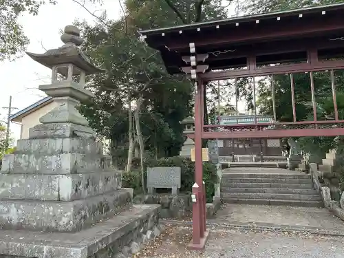 大木神社の{uncategorized: "未分類", other: "その他", undefined: "問題あり", building: "その他建物", grave: "お墓", sacred_gate: "鳥居", guardian: "狛犬", statue: "像", buddha: "仏像", history: "歴史", nature: "自然", garden: "庭園", animal: "動物", pagoda: "塔", temizu: "手水舎", mountain_gate: "山門・神門", sanctuary: "本殿・本堂", subordinate: "末社・摂社", art: "芸術", scenery: "景色", jizo: "地蔵", ema: "絵馬", goshuin: "御朱印", omikuji: "おみくじ", items: "授与品その他", amulet: "お守り", goshuincho: "御朱印帳", eats: "食事", festival: "お祭り", votive_dance: "神楽", shichigosan: "七五三参", wedding: "結婚式", experience: "体験その他", initially: "初詣", around: "周辺", anti_infection: "感染症対策"}