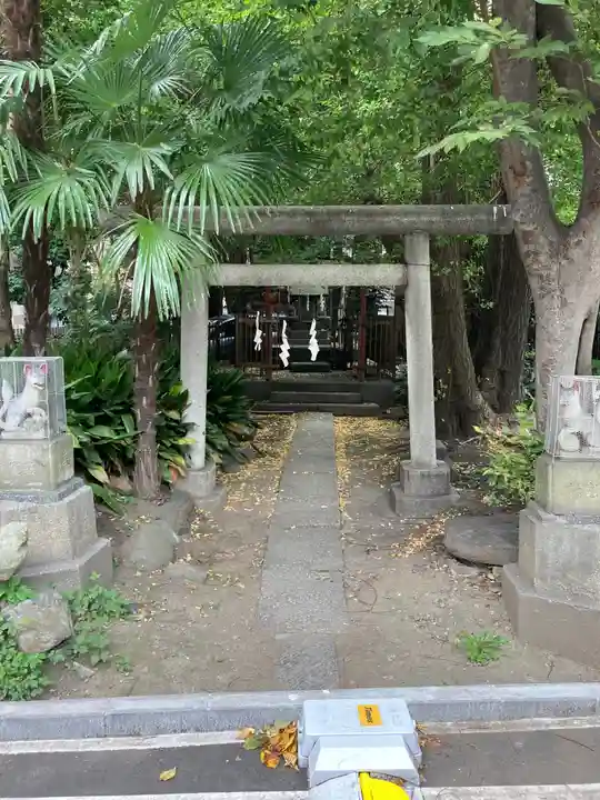 新橋鹽竃神社の末社・摂社