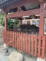 三輪厳島神社(弁天神社)の{uncategorized: "未分類", other: "その他", undefined: "問題あり", building: "その他建物", grave: "お墓", sacred_gate: "鳥居", guardian: "狛犬", statue: "像", buddha: "仏像", history: "歴史", nature: "自然", garden: "庭園", animal: "動物", pagoda: "塔", temizu: "手水舎", mountain_gate: "山門・神門", sanctuary: "本殿・本堂", subordinate: "末社・摂社", art: "芸術", scenery: "景色", jizo: "地蔵", ema: "絵馬", goshuin: "御朱印", omikuji: "おみくじ", items: "授与品その他", amulet: "お守り", goshuincho: "御朱印帳", eats: "食事", festival: "お祭り", votive_dance: "神楽", shichigosan: "七五三参", wedding: "結婚式", experience: "体験その他", initially: "初詣", around: "周辺", anti_infection: "感染症対策"}
