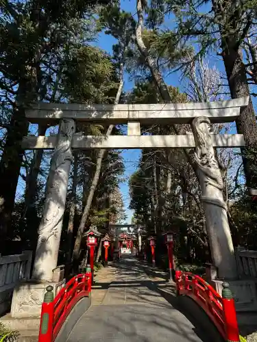 馬橋稲荷神社の{uncategorized: "未分類", other: "その他", undefined: "問題あり", building: "その他建物", grave: "お墓", sacred_gate: "鳥居", guardian: "狛犬", statue: "像", buddha: "仏像", history: "歴史", nature: "自然", garden: "庭園", animal: "動物", pagoda: "塔", temizu: "手水舎", mountain_gate: "山門・神門", sanctuary: "本殿・本堂", subordinate: "末社・摂社", art: "芸術", scenery: "景色", jizo: "地蔵", ema: "絵馬", goshuin: "御朱印", omikuji: "おみくじ", items: "授与品その他", amulet: "お守り", goshuincho: "御朱印帳", eats: "食事", festival: "お祭り", votive_dance: "神楽", shichigosan: "七五三参", wedding: "結婚式", experience: "体験その他", initially: "初詣", around: "周辺", anti_infection: "感染症対策"}