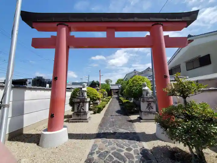 崇道天皇社の鳥居