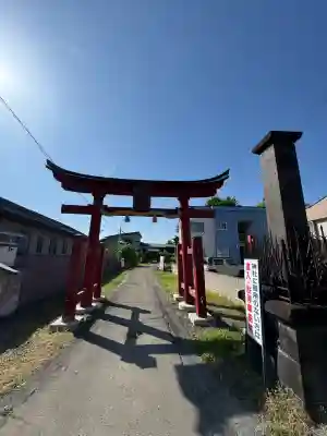 和徳稲荷神社の{uncategorized: "未分類", other: "その他", undefined: "問題あり", building: "その他建物", grave: "お墓", sacred_gate: "鳥居", guardian: "狛犬", statue: "像", buddha: "仏像", history: "歴史", nature: "自然", garden: "庭園", animal: "動物", pagoda: "塔", temizu: "手水舎", mountain_gate: "山門・神門", sanctuary: "本殿・本堂", subordinate: "末社・摂社", art: "芸術", scenery: "景色", jizo: "地蔵", ema: "絵馬", goshuin: "御朱印", omikuji: "おみくじ", items: "授与品その他", amulet: "お守り", goshuincho: "御朱印帳", eats: "食事", festival: "お祭り", votive_dance: "神楽", shichigosan: "七五三参", wedding: "結婚式", experience: "体験その他", initially: "初詣", around: "周辺", anti_infection: "感染症対策"}