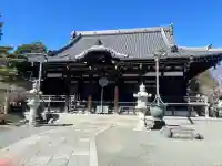 本覚寺の{uncategorized: "未分類", other: "その他", undefined: "問題あり", building: "その他建物", grave: "お墓", sacred_gate: "鳥居", guardian: "狛犬", statue: "像", buddha: "仏像", history: "歴史", nature: "自然", garden: "庭園", animal: "動物", pagoda: "塔", temizu: "手水舎", mountain_gate: "山門・神門", sanctuary: "本殿・本堂", subordinate: "末社・摂社", art: "芸術", scenery: "景色", jizo: "地蔵", ema: "絵馬", goshuin: "御朱印", omikuji: "おみくじ", items: "授与品その他", amulet: "お守り", goshuincho: "御朱印帳", eats: "食事", festival: "お祭り", votive_dance: "神楽", shichigosan: "七五三参", wedding: "結婚式", experience: "体験その他", initially: "初詣", around: "周辺", anti_infection: "感染症対策"}