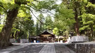 諏訪大社下社春宮(長野県)