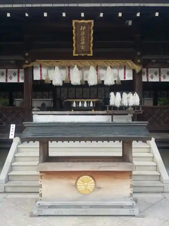 伊弉諾神宮の本殿・本堂