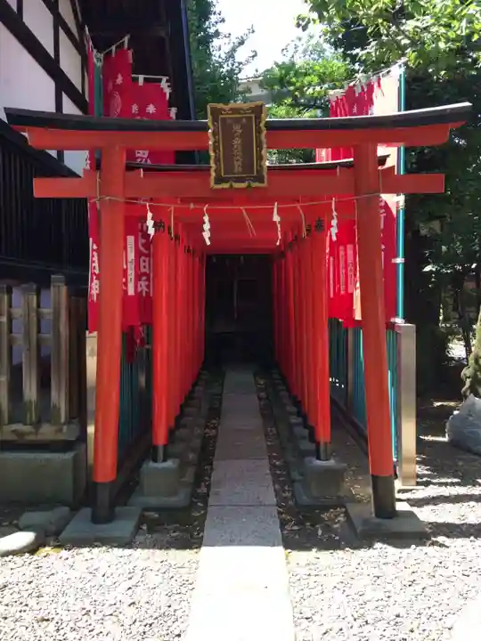 諏訪神社の鳥居