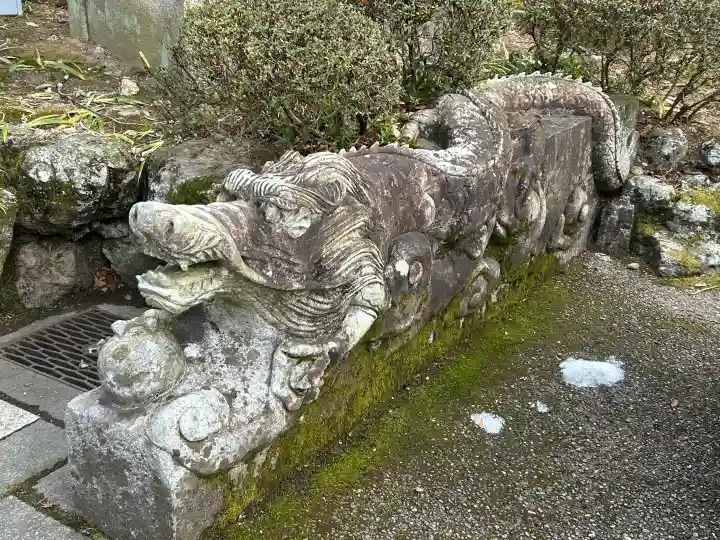 伊奈波神社の{uncategorized: "未分類", other: "その他", undefined: "問題あり", building: "その他建物", grave: "お墓", sacred_gate: "鳥居", guardian: "狛犬", statue: "像", buddha: "仏像", history: "歴史", nature: "自然", garden: "庭園", animal: "動物", pagoda: "塔", temizu: "手水舎", mountain_gate: "山門・神門", sanctuary: "本殿・本堂", subordinate: "末社・摂社", art: "芸術", scenery: "景色", jizo: "地蔵", ema: "絵馬", goshuin: "御朱印", omikuji: "おみくじ", items: "授与品その他", amulet: "お守り", goshuincho: "御朱印帳", eats: "食事", festival: "お祭り", votive_dance: "神楽", shichigosan: "七五三参", wedding: "結婚式", experience: "体験その他", initially: "初詣", around: "周辺", anti_infection: "感染症対策"}