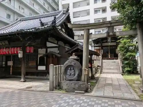 不動堂明王院の{uncategorized: "未分類", other: "その他", undefined: "問題あり", building: "その他建物", grave: "お墓", sacred_gate: "鳥居", guardian: "狛犬", statue: "像", buddha: "仏像", history: "歴史", nature: "自然", garden: "庭園", animal: "動物", pagoda: "塔", temizu: "手水舎", mountain_gate: "山門・神門", sanctuary: "本殿・本堂", subordinate: "末社・摂社", art: "芸術", scenery: "景色", jizo: "地蔵", ema: "絵馬", goshuin: "御朱印", omikuji: "おみくじ", items: "授与品その他", amulet: "お守り", goshuincho: "御朱印帳", eats: "食事", festival: "お祭り", votive_dance: "神楽", shichigosan: "七五三参", wedding: "結婚式", experience: "体験その他", initially: "初詣", around: "周辺", anti_infection: "感染症対策"}