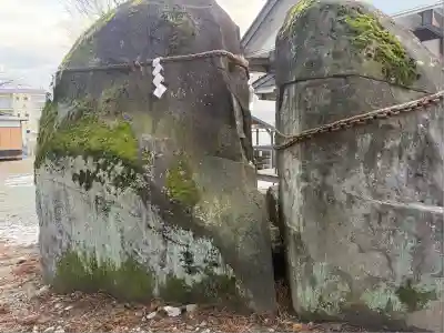 三ツ石神社(岩手県)