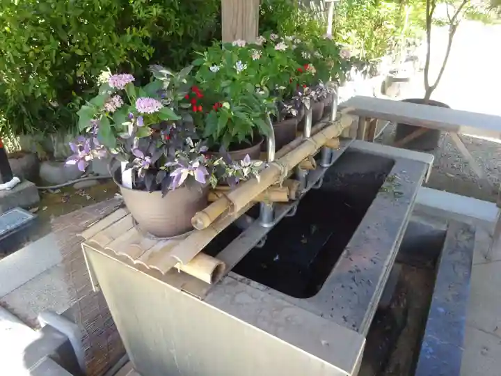 瀬戸神社の手水舎