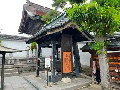 善光寺大本願の手水舎