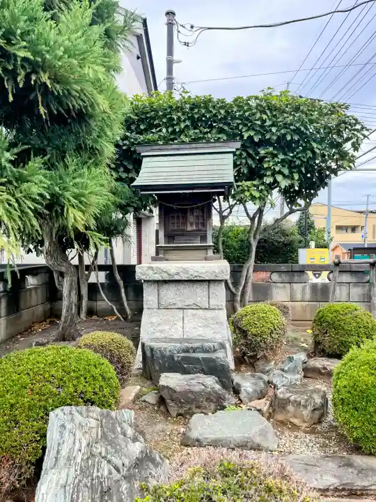 明星社の{uncategorized: "未分類", other: "その他", undefined: "問題あり", building: "その他建物", grave: "お墓", sacred_gate: "鳥居", guardian: "狛犬", statue: "像", buddha: "仏像", history: "歴史", nature: "自然", garden: "庭園", animal: "動物", pagoda: "塔", temizu: "手水舎", mountain_gate: "山門・神門", sanctuary: "本殿・本堂", subordinate: "末社・摂社", art: "芸術", scenery: "景色", jizo: "地蔵", ema: "絵馬", goshuin: "御朱印", omikuji: "おみくじ", items: "授与品その他", amulet: "お守り", goshuincho: "御朱印帳", eats: "食事", festival: "お祭り", votive_dance: "神楽", shichigosan: "七五三参", wedding: "結婚式", experience: "体験その他", initially: "初詣", around: "周辺", anti_infection: "感染症対策"}