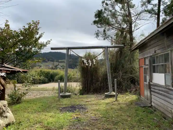 伊豫大明神の鳥居