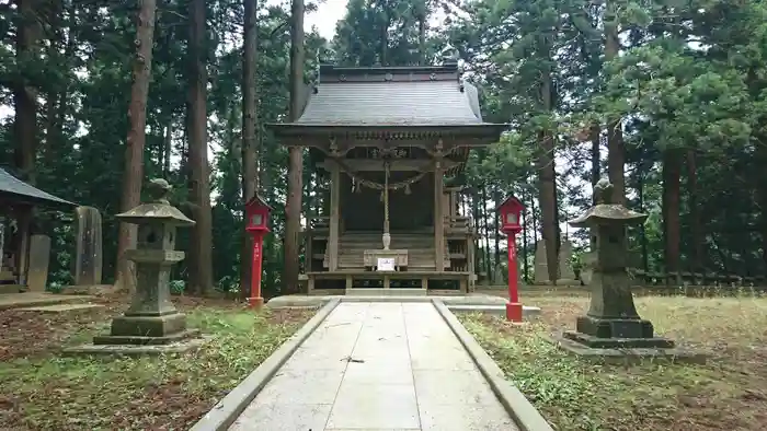 御賀八幡神社の本殿