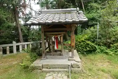 村山神社の末社・摂社