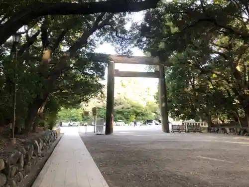 熱田神宮の鳥居