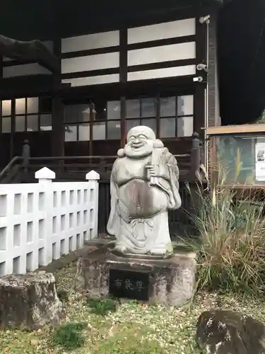 法禅寺の像