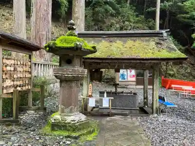 鳳来山東照宮の手水舎