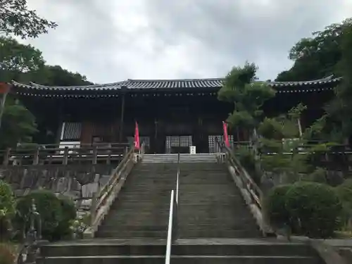 釋王寺の本殿